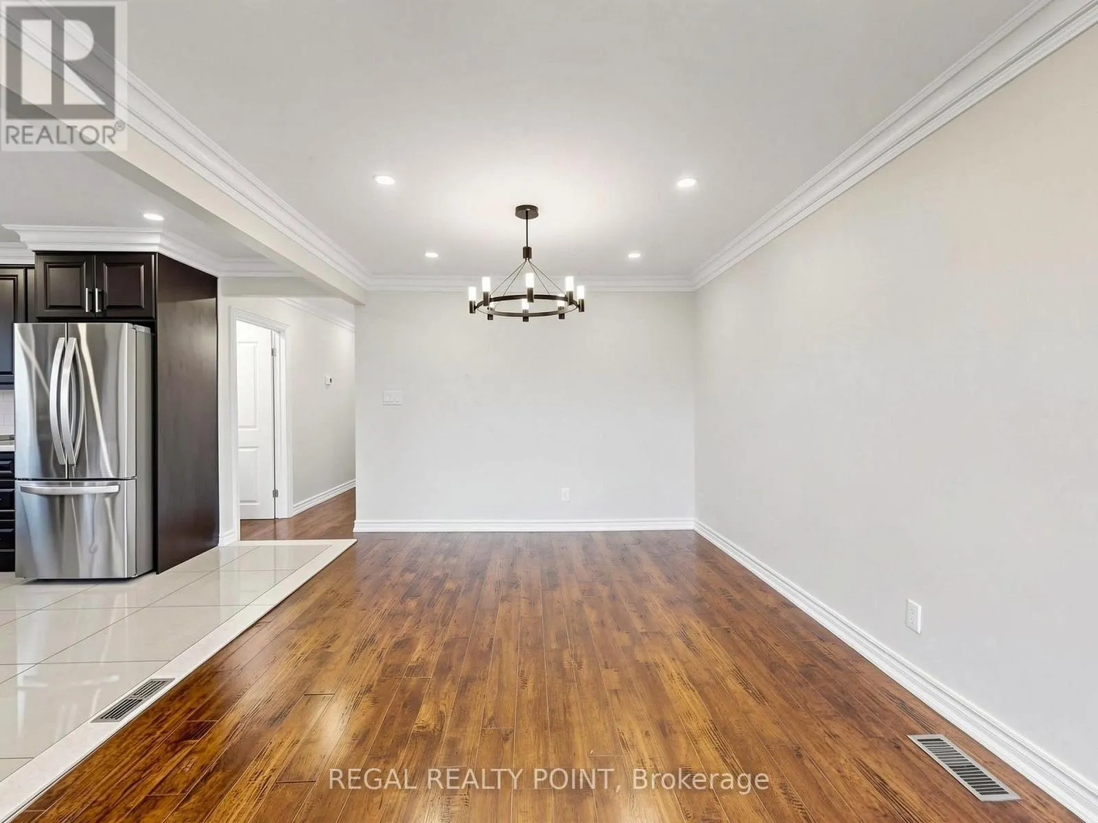 71 CLYDESDALE DRIVE
