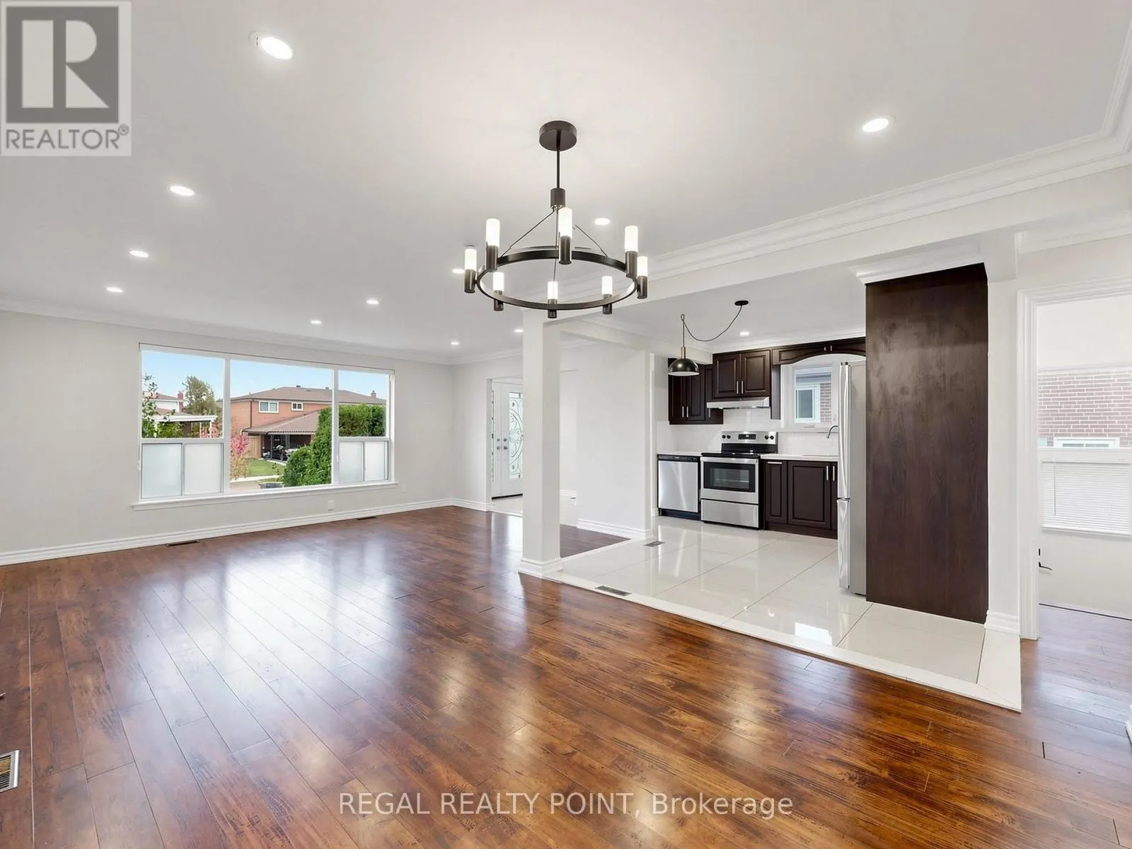 71 CLYDESDALE DRIVE