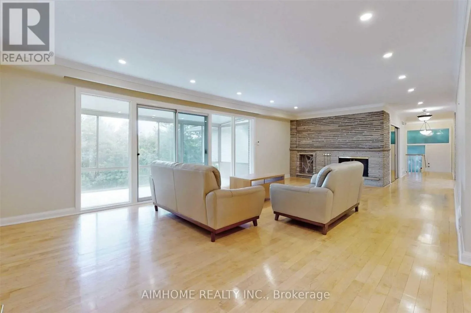 103 ALAMOSA DRIVE