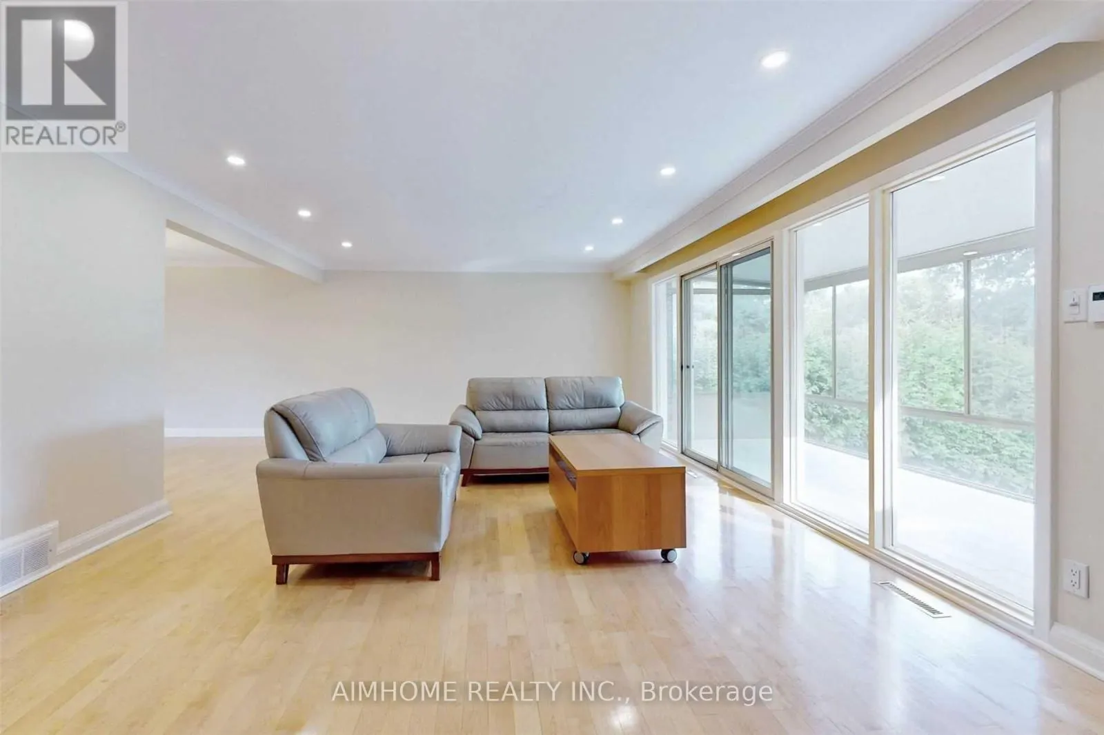 103 ALAMOSA DRIVE