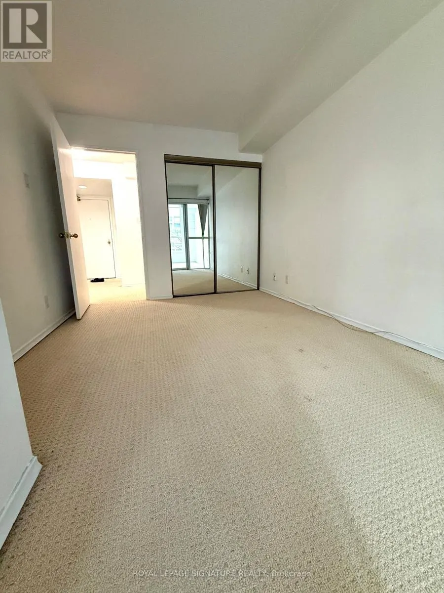 309 - 92 KING STREET E