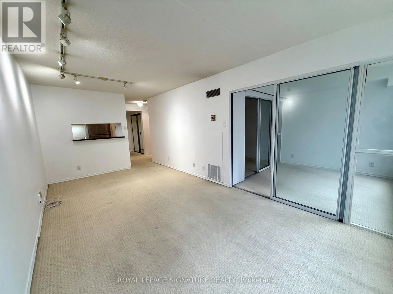 309 - 92 KING STREET E