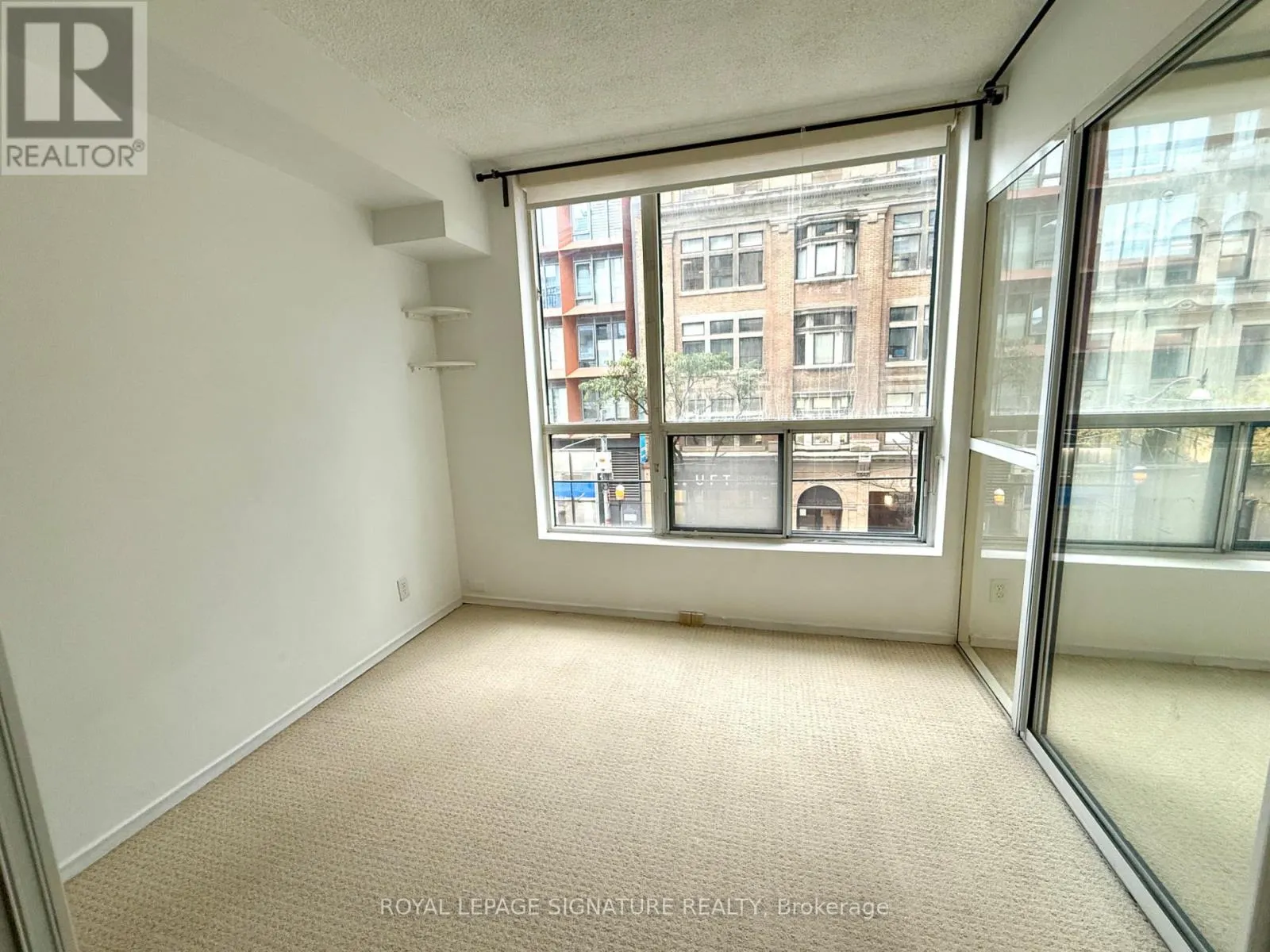 309 - 92 KING STREET E