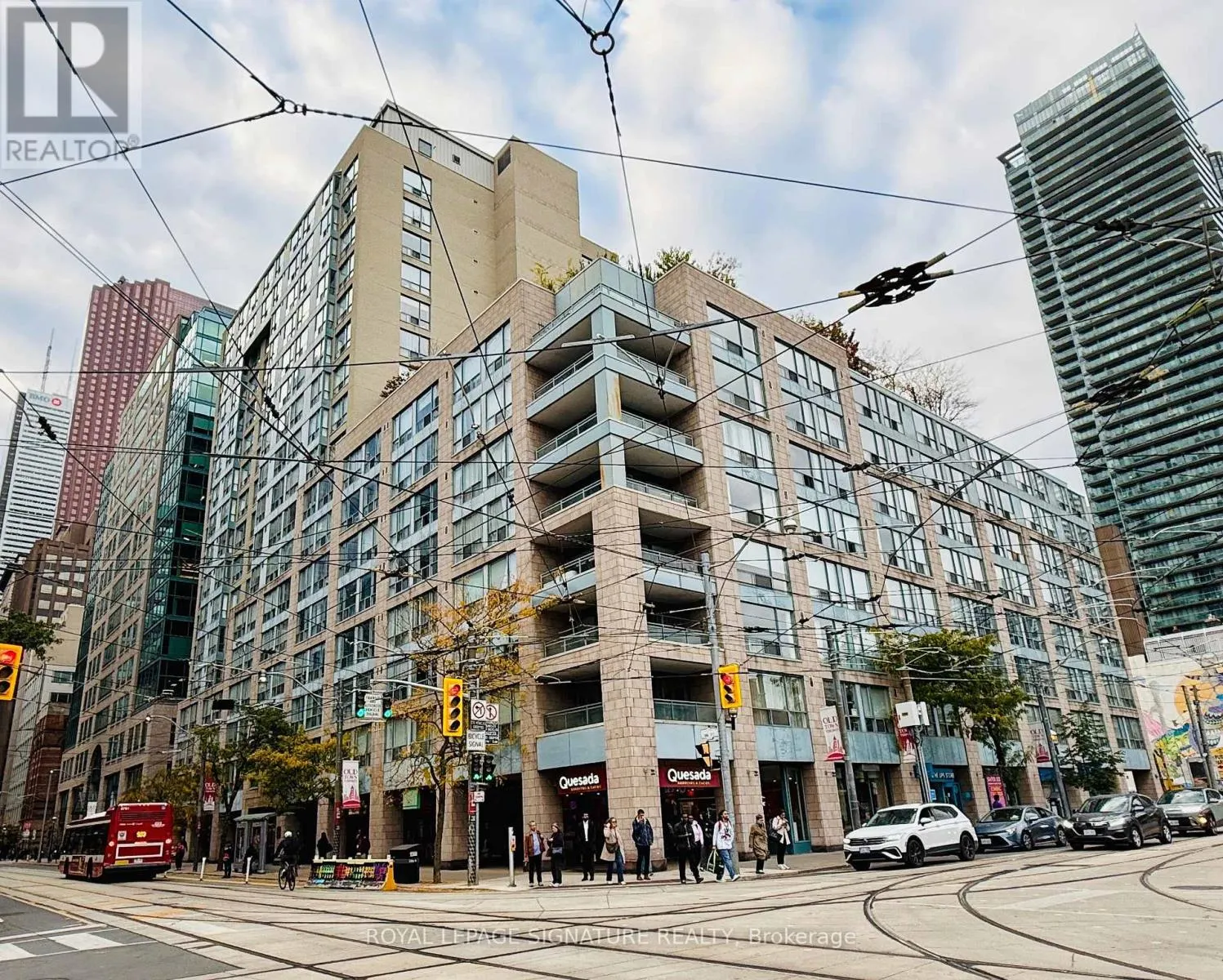 309 - 92 KING STREET E