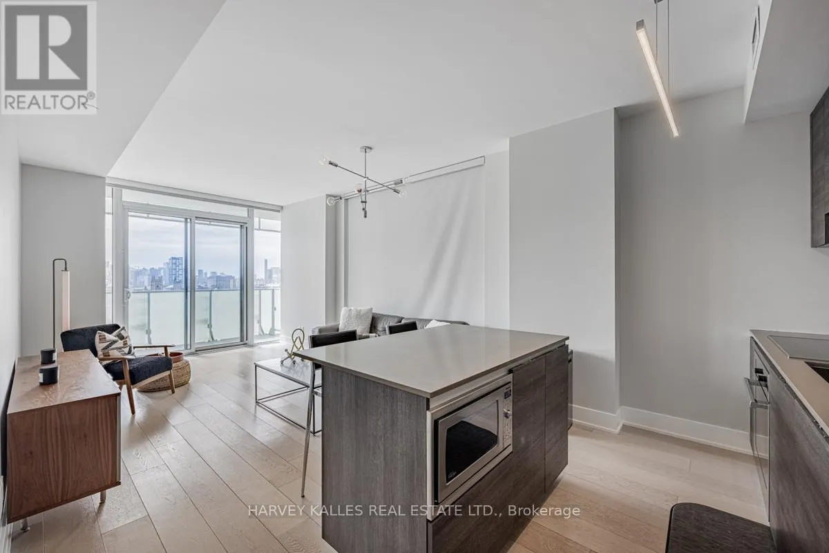 1001 - 200 BLOOR STREET W