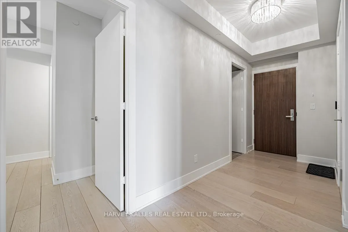 1001 - 200 BLOOR STREET W