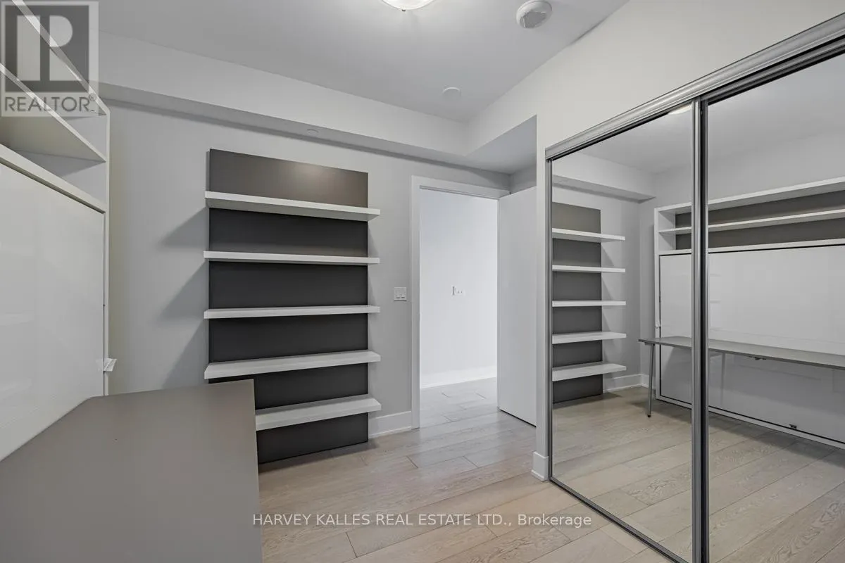 1001 - 200 BLOOR STREET W