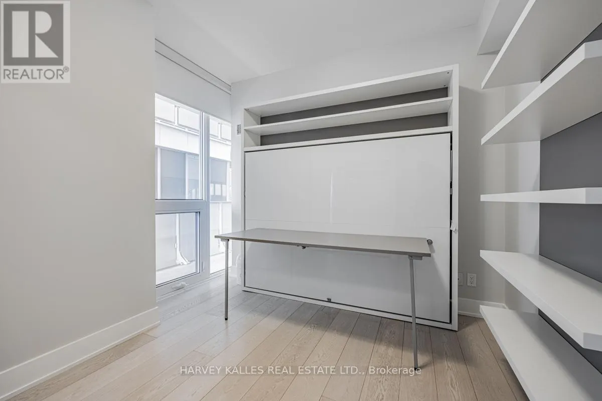 1001 - 200 BLOOR STREET W