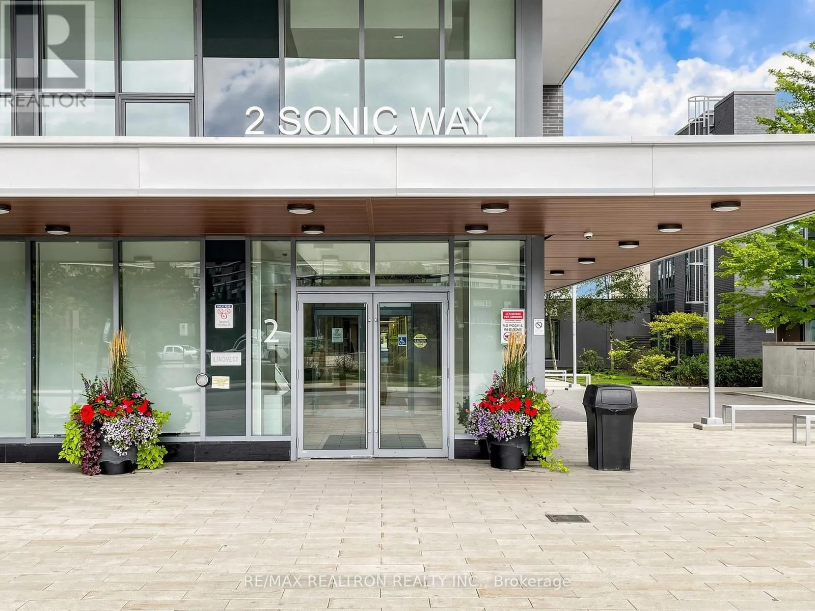2912 - 2 SONIC WAY