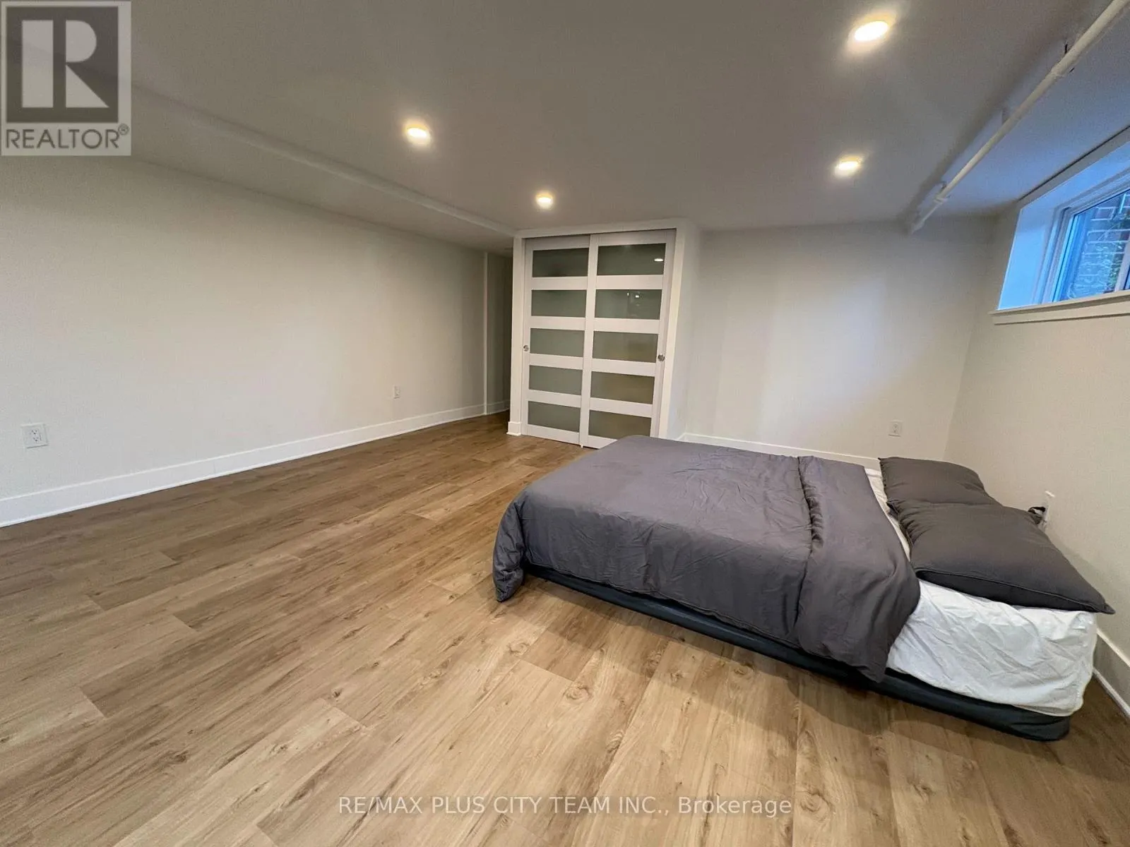 10 - 3835 BATHURST STREET