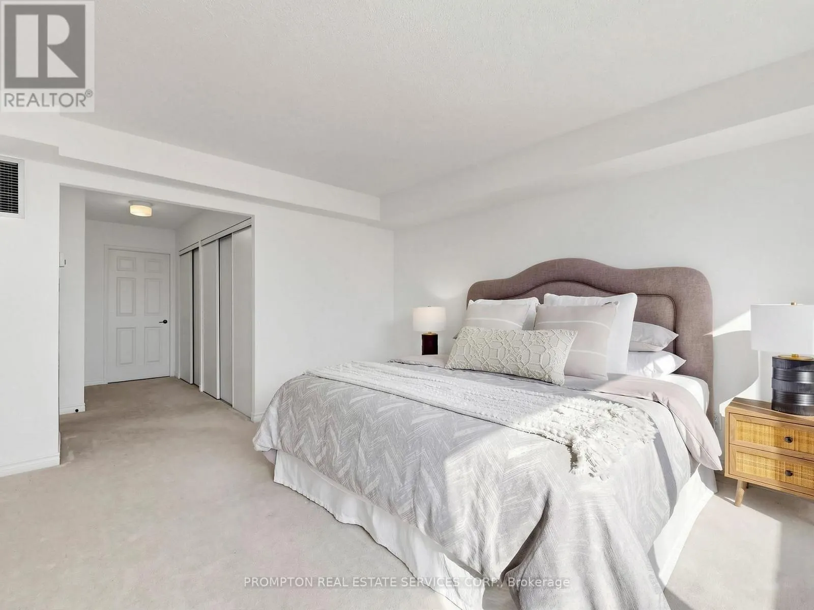 1211 - 30 GREENFIELD AVENUE