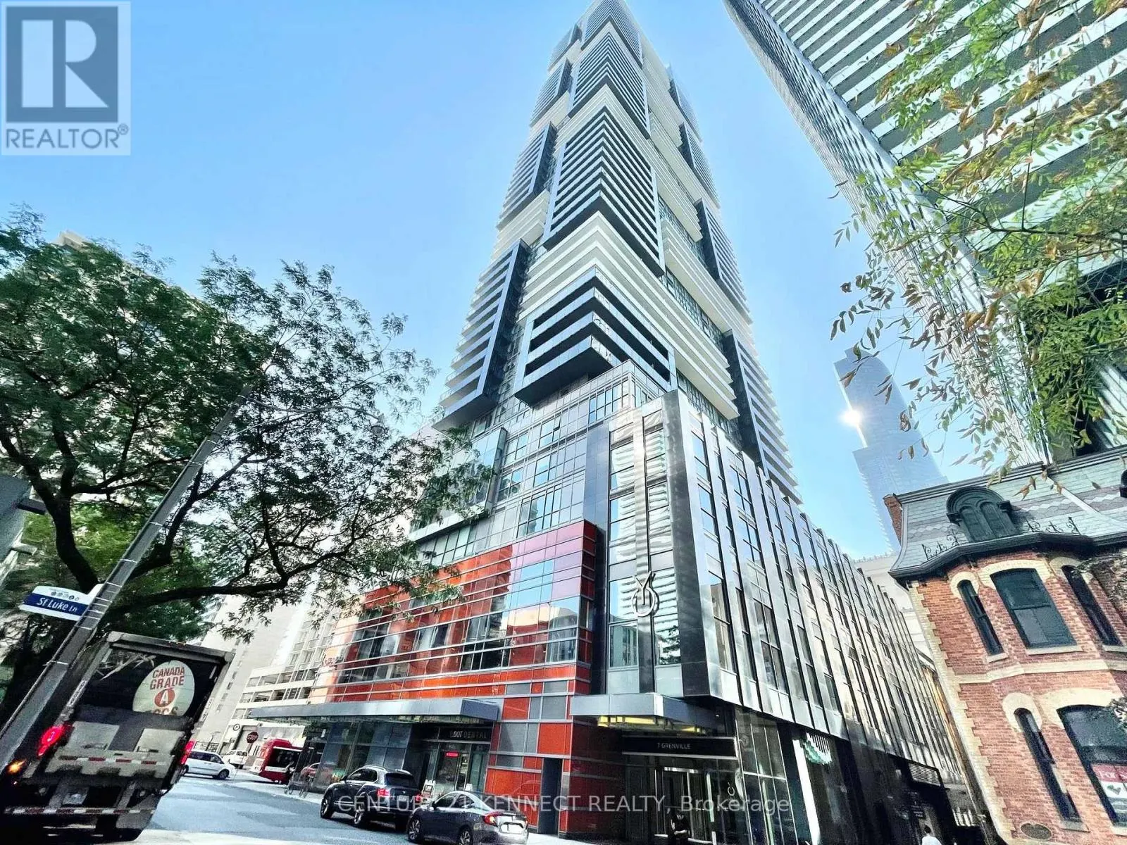 2301 - 7 GRENVILLE STREET