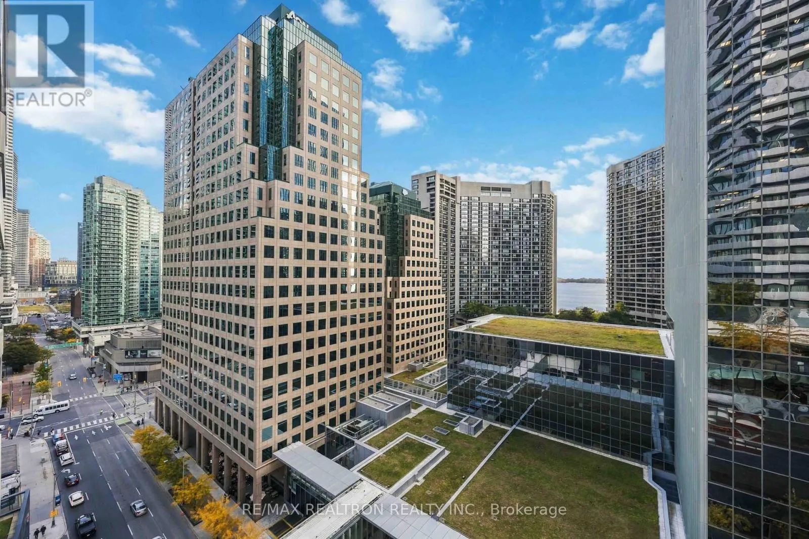 1410 - 88 HARBOUR STREET