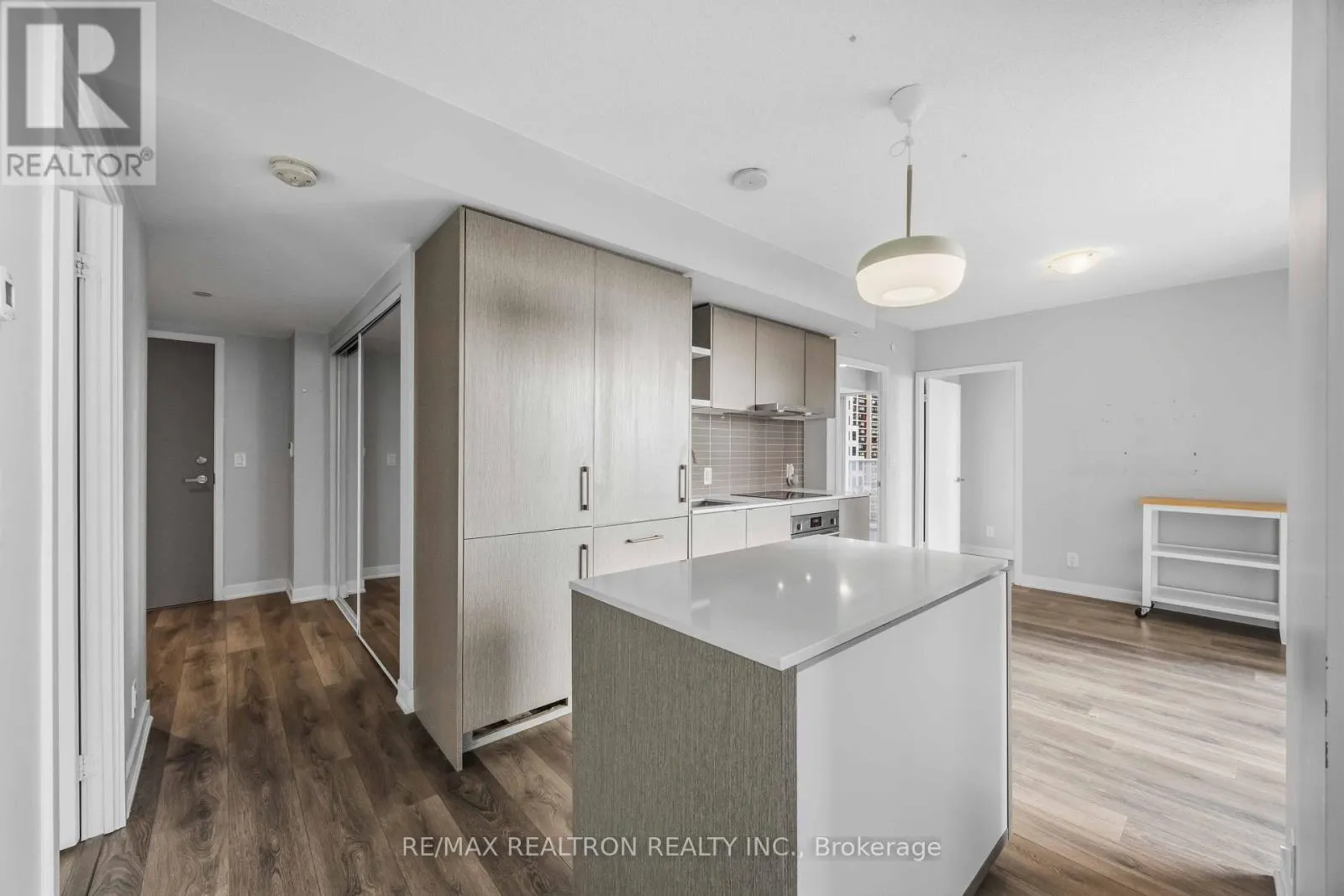 1410 - 88 HARBOUR STREET