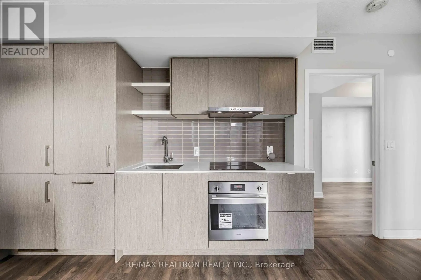 1410 - 88 HARBOUR STREET