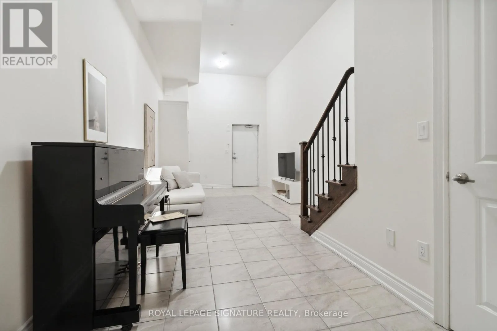 157 - 2138 BAYVIEW AVENUE