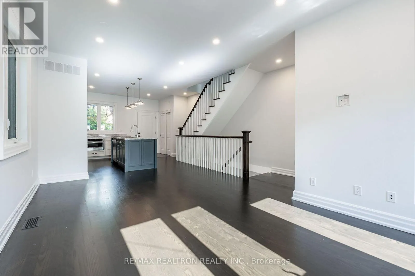 7 LOUISE AVENUE