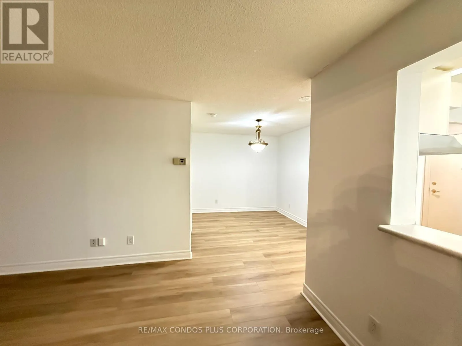 1601 - 5418 YONGE STREET