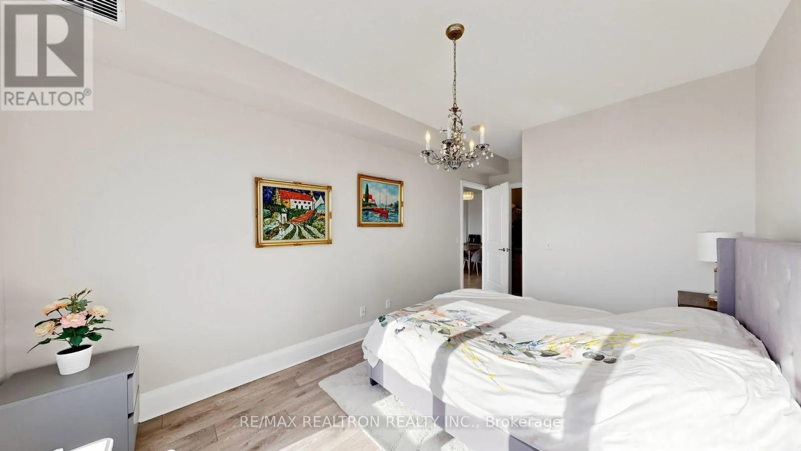 1223 - 100 HARRISON GARDEN BOULEVARD