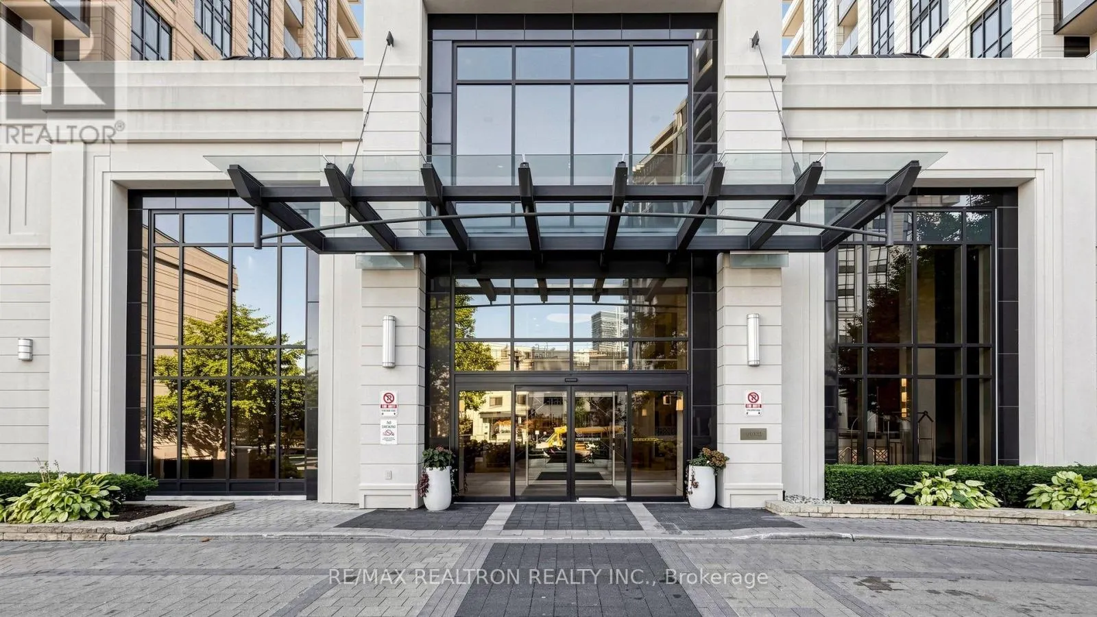 1223 - 100 HARRISON GARDEN BOULEVARD