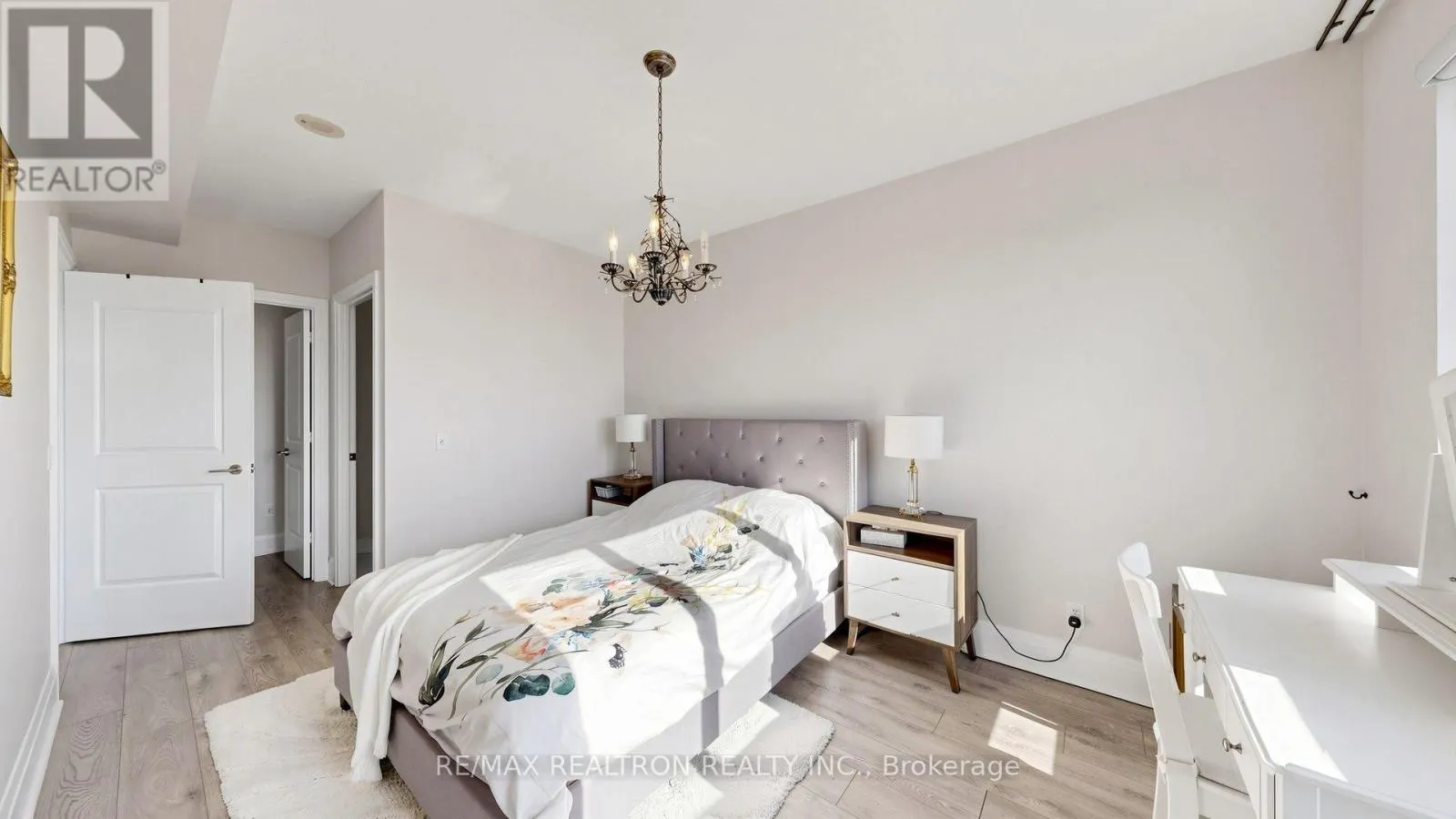 1223 - 100 HARRISON GARDEN BOULEVARD