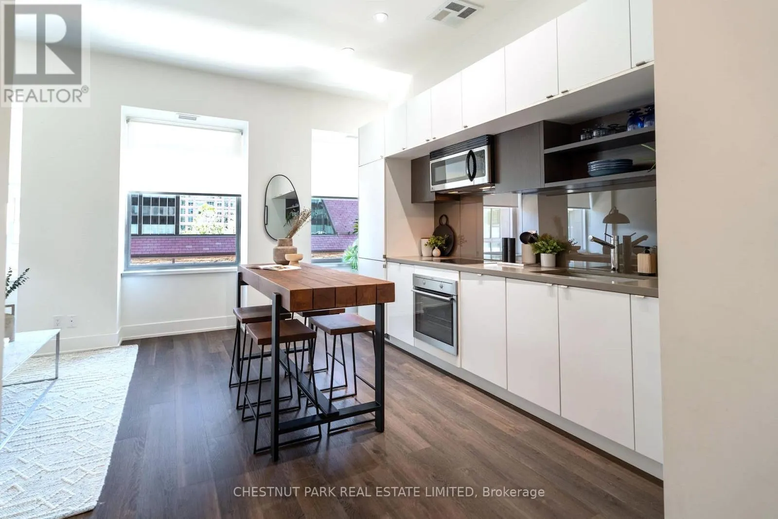 320 - 111 ST CLAIR AVENUE W