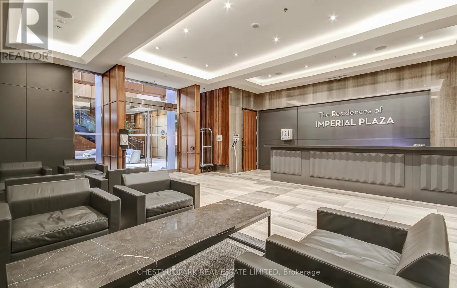320 - 111 ST CLAIR AVENUE W