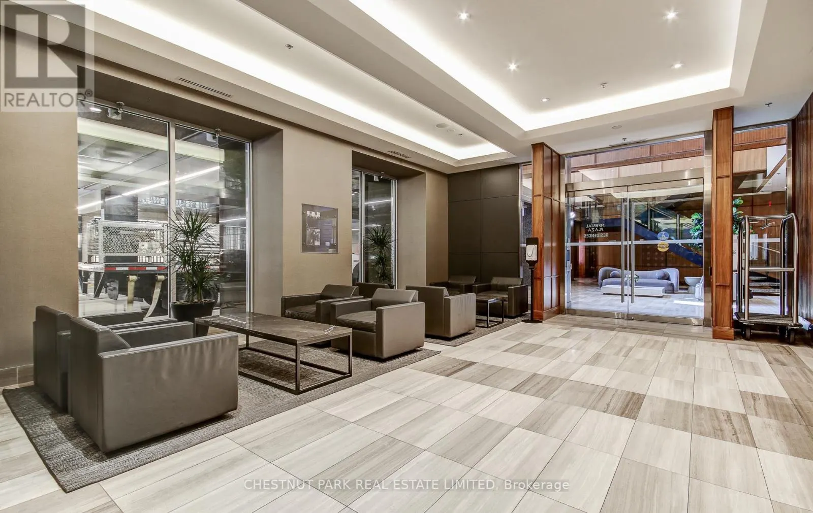 320 - 111 ST CLAIR AVENUE W
