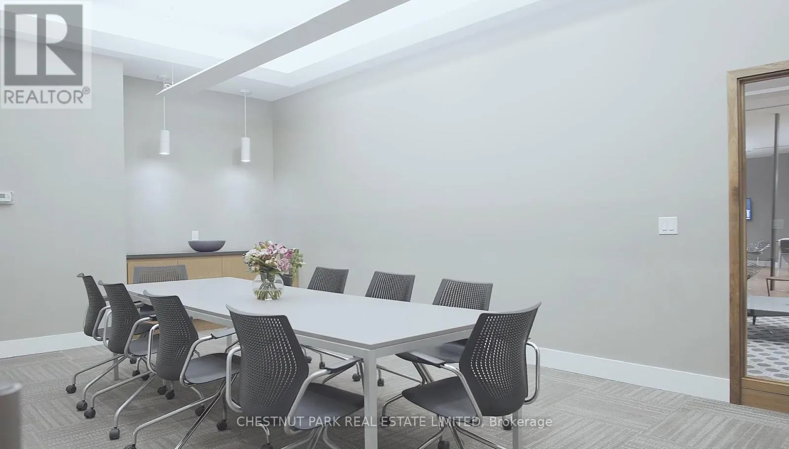 320 - 111 ST CLAIR AVENUE W