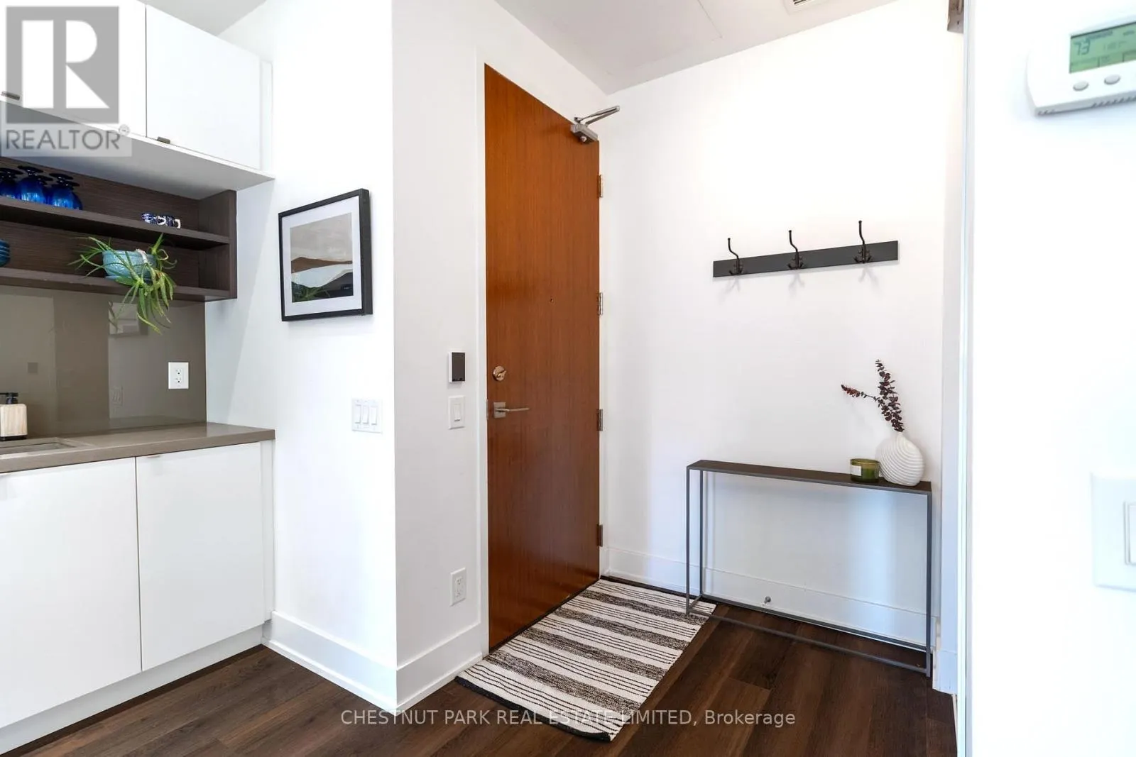 320 - 111 ST CLAIR AVENUE W