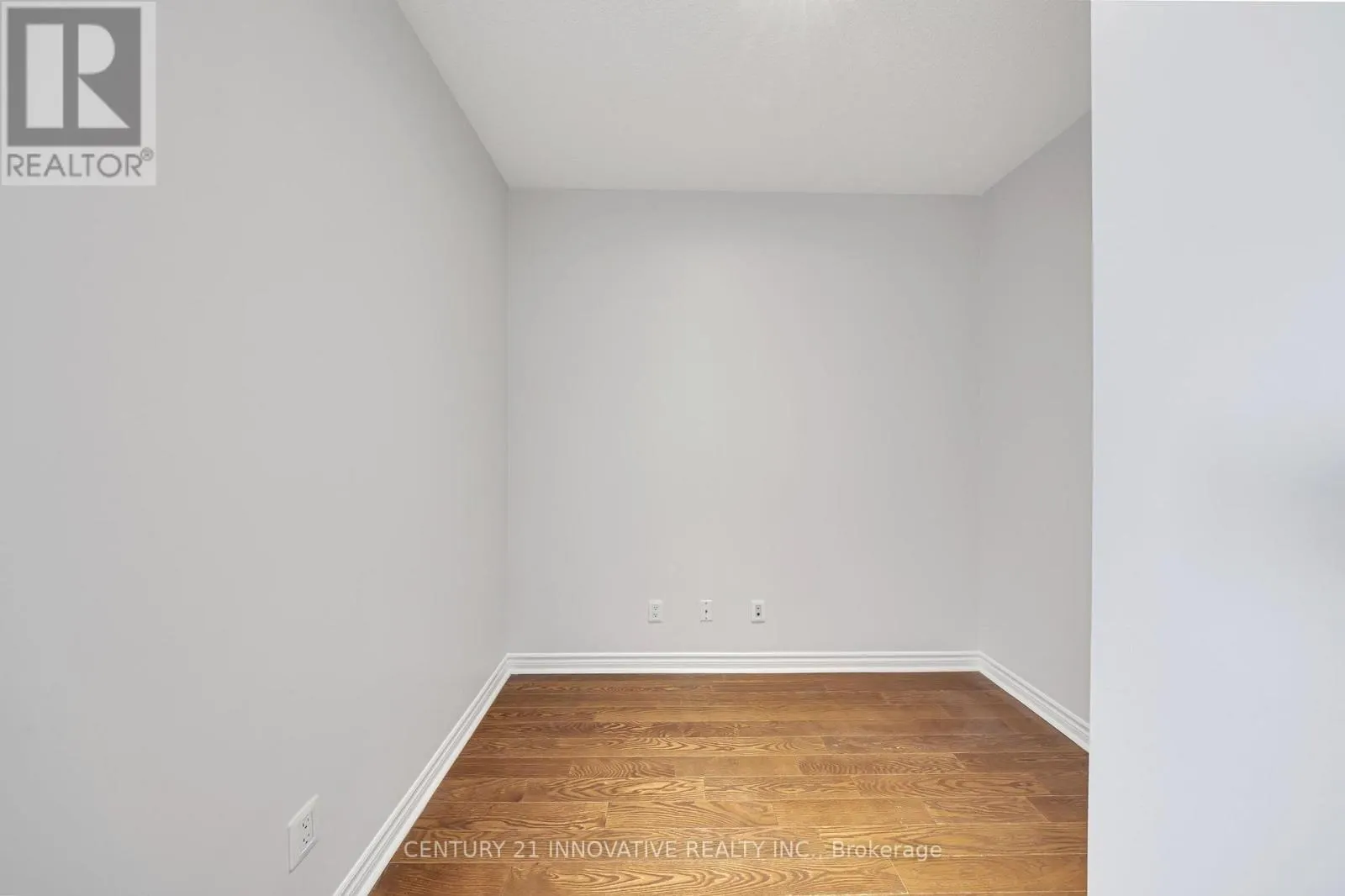 PH 1501 - 2885 BAYVIEW AVENUE