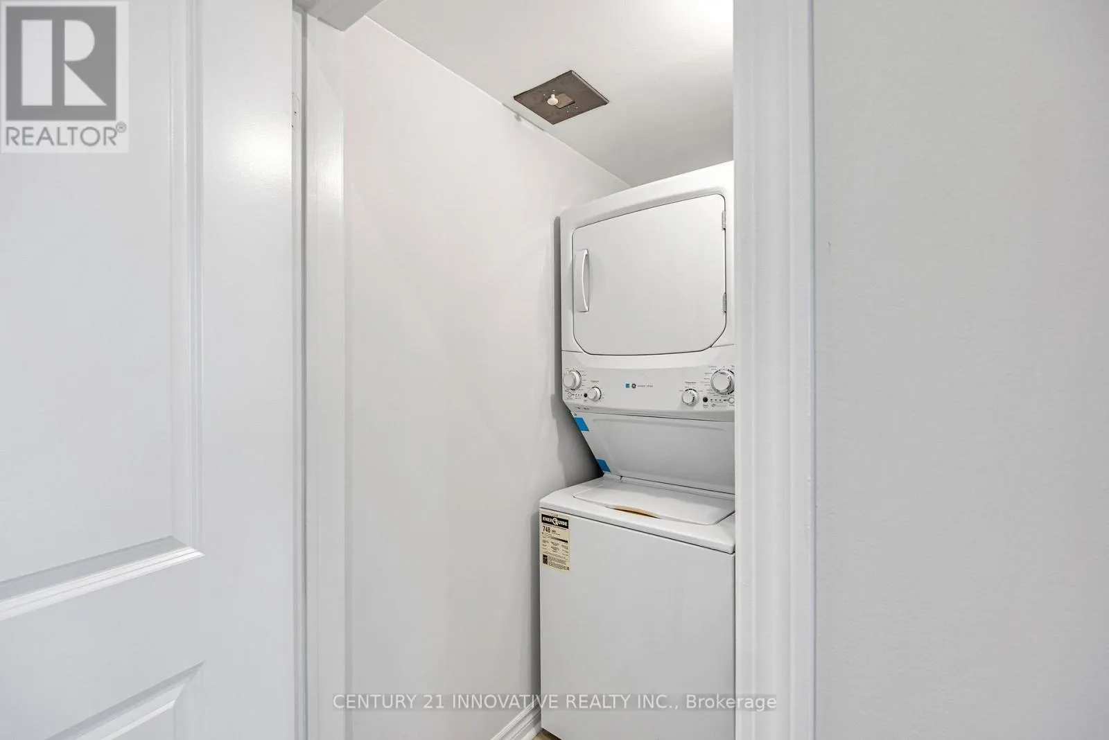 PH 1501 - 2885 BAYVIEW AVENUE