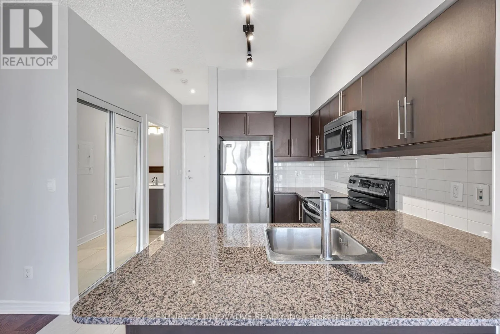 PH 1501 - 2885 BAYVIEW AVENUE