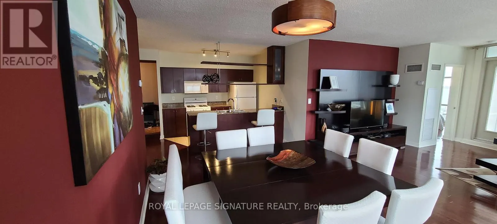 1212 - 10 NAVY WHARF COURT