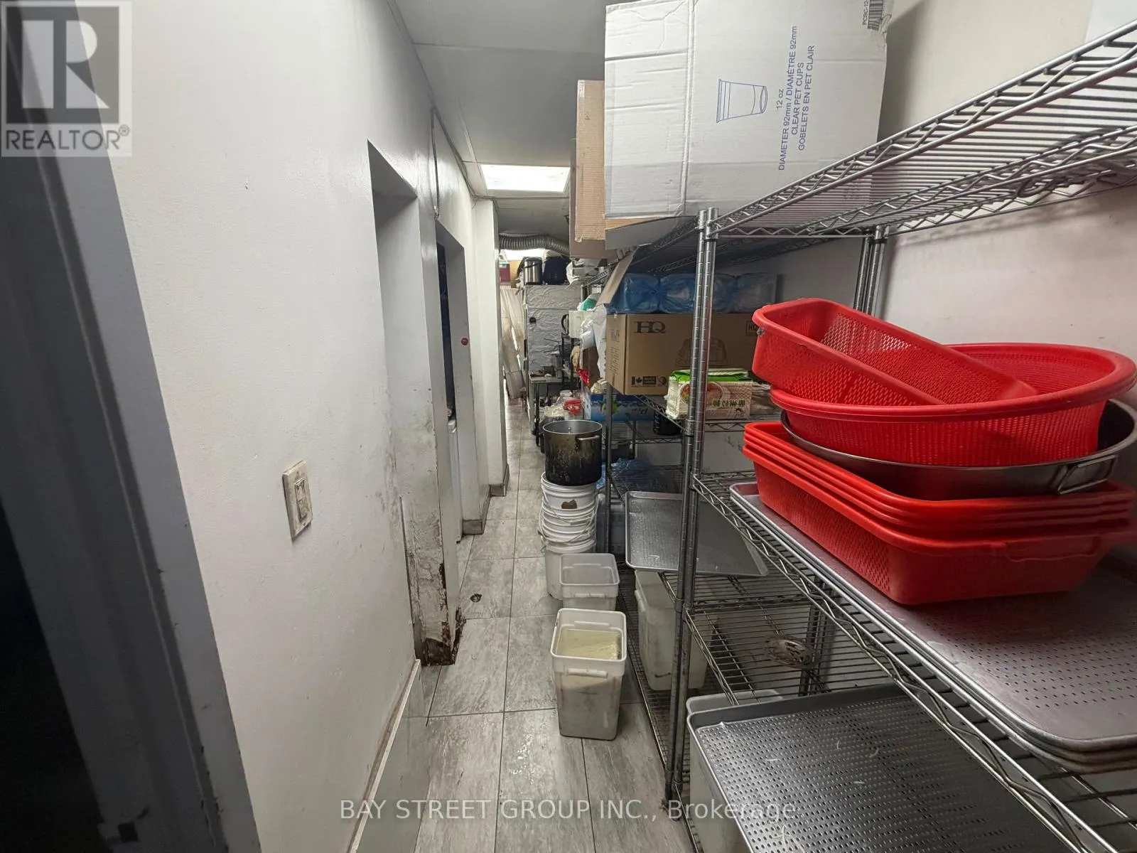 189 DUNDAS STREET W