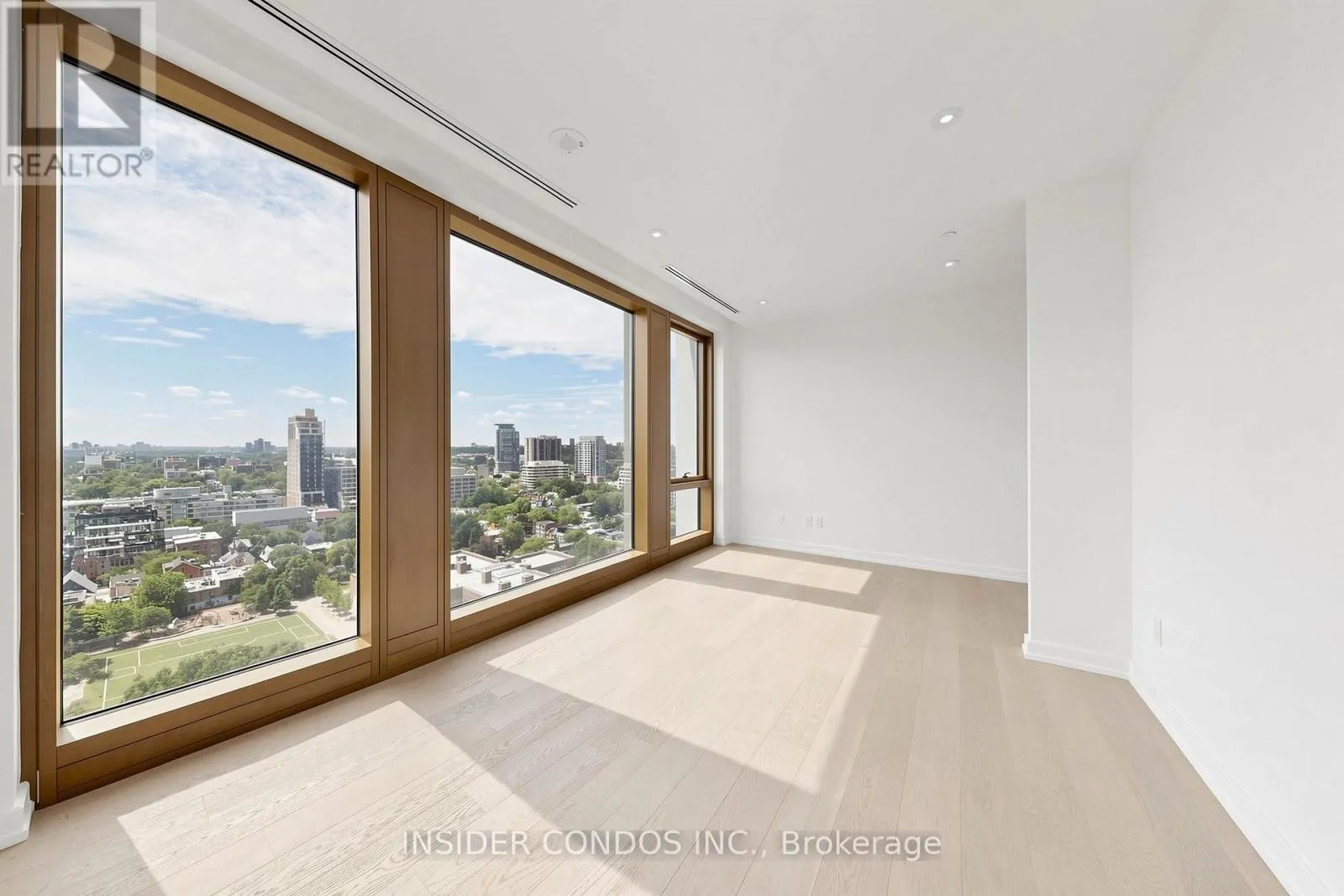 1703 - 1315 BAY STREET
