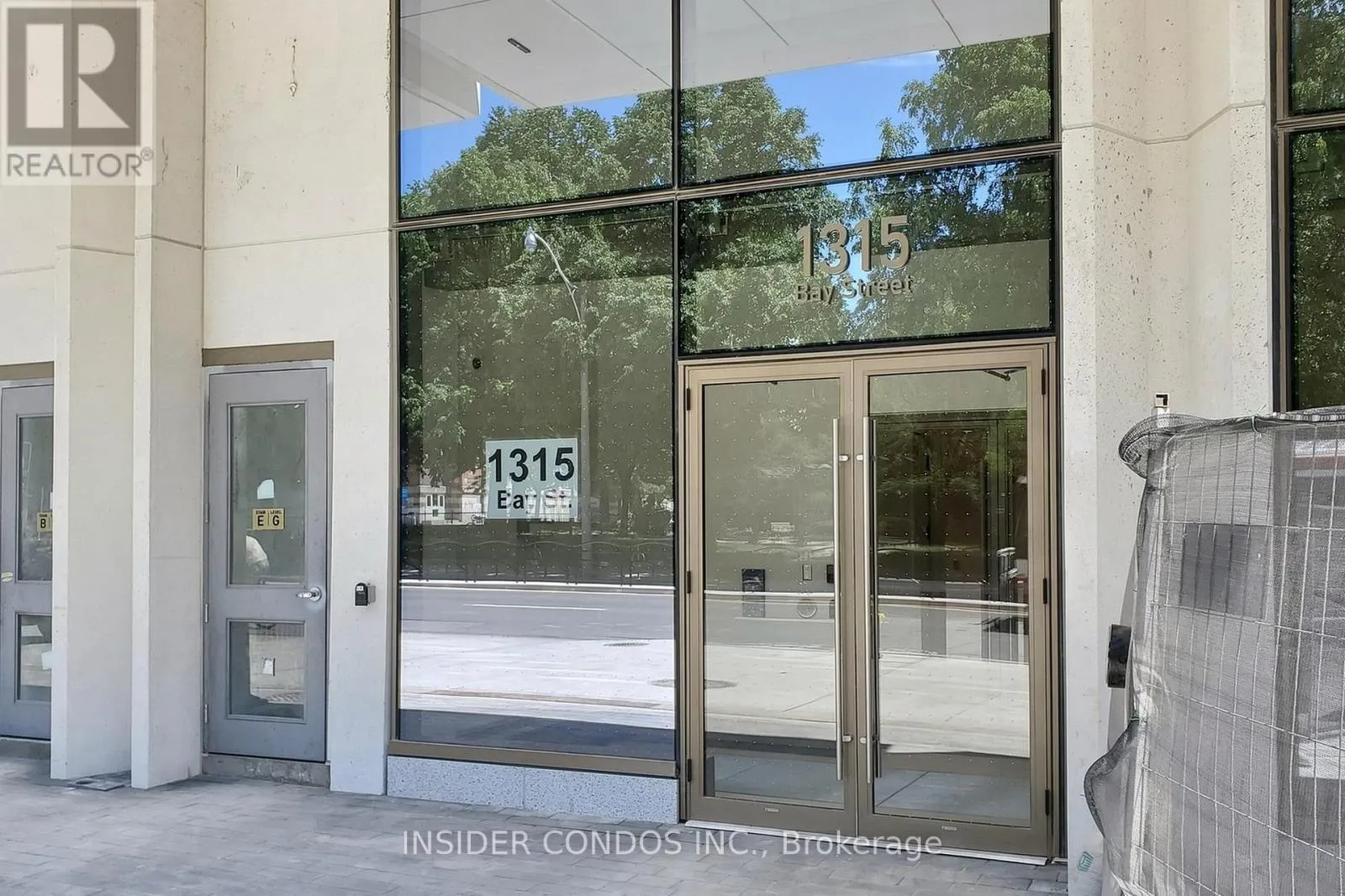 1703 - 1315 BAY STREET