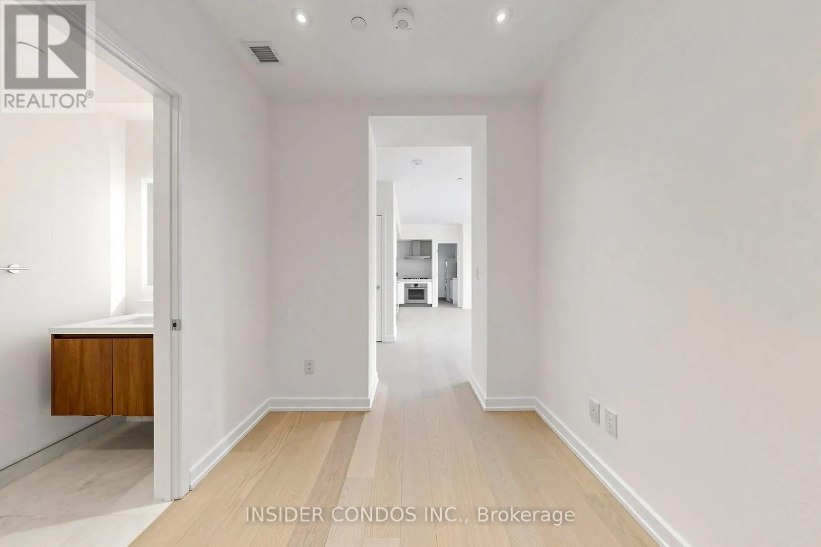 1703 - 1315 BAY STREET