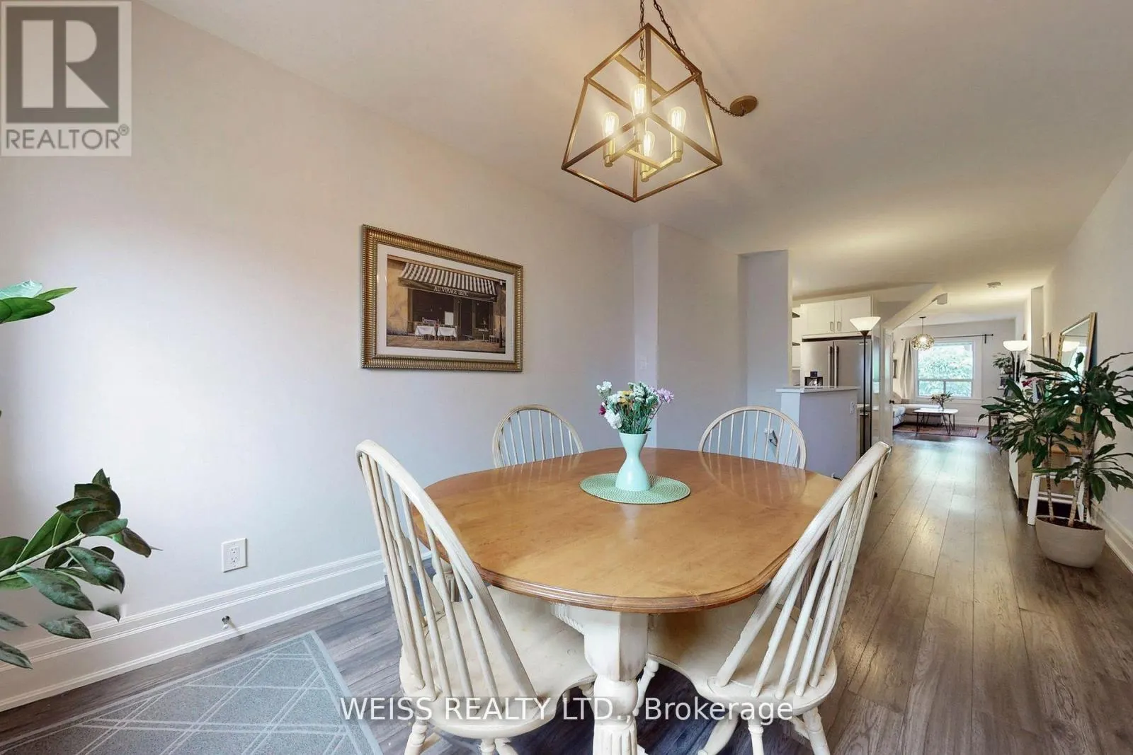 758 RICHMOND STREET W