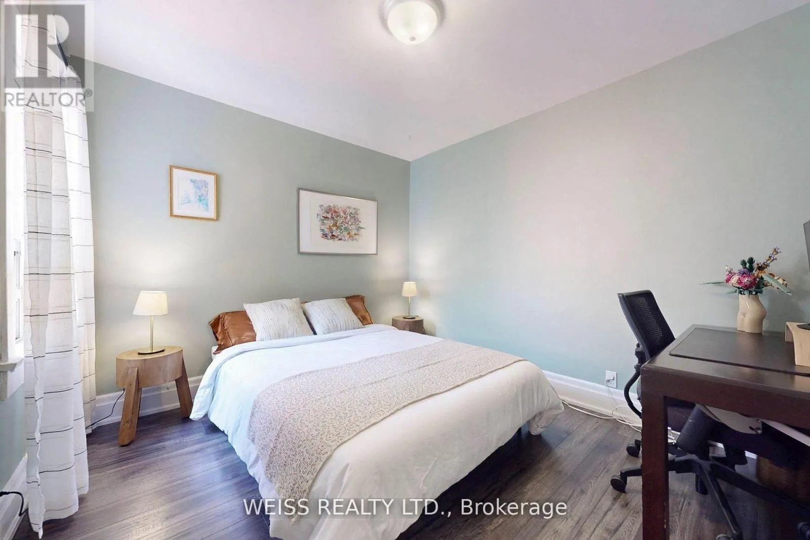 758 RICHMOND STREET W