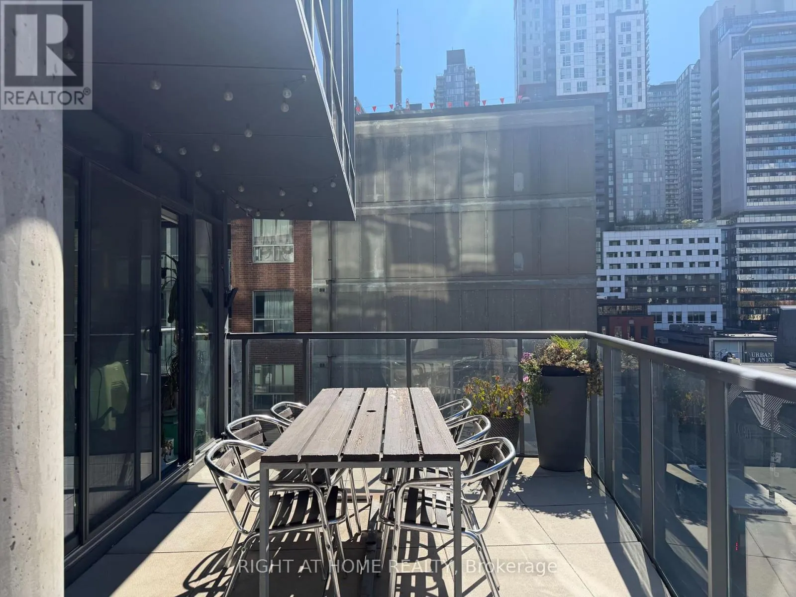 509 - 15 BEVERLEY STREET