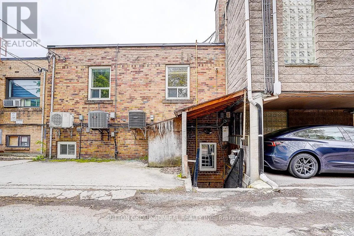 1184 EGLINTON AVENUE W