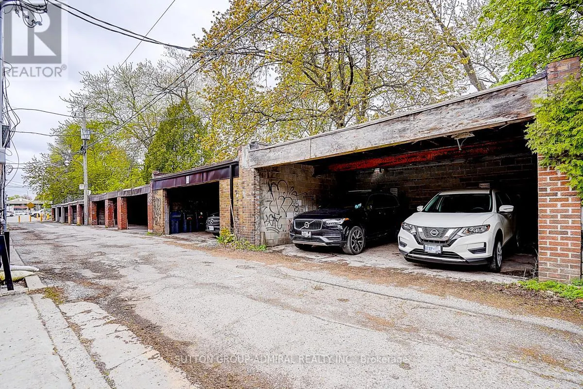 1184 EGLINTON AVENUE W