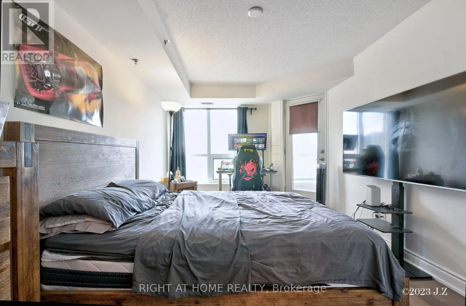 312 - 760 SHEPPARD AVENUE W