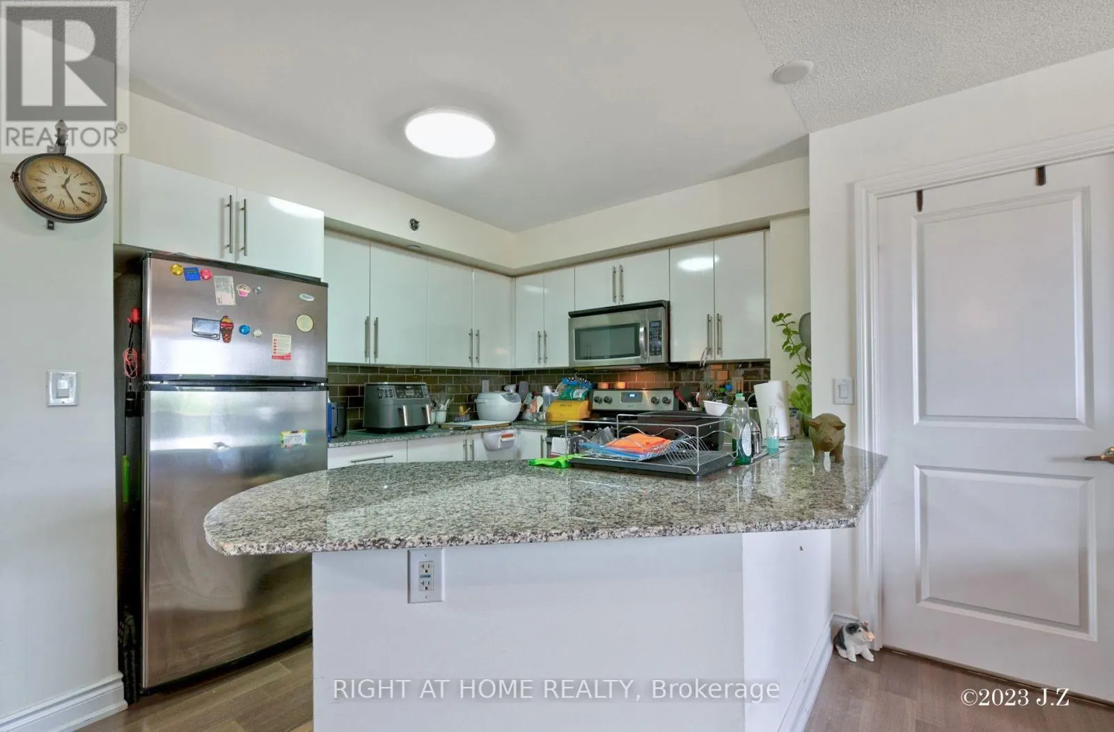312 - 760 SHEPPARD AVENUE W