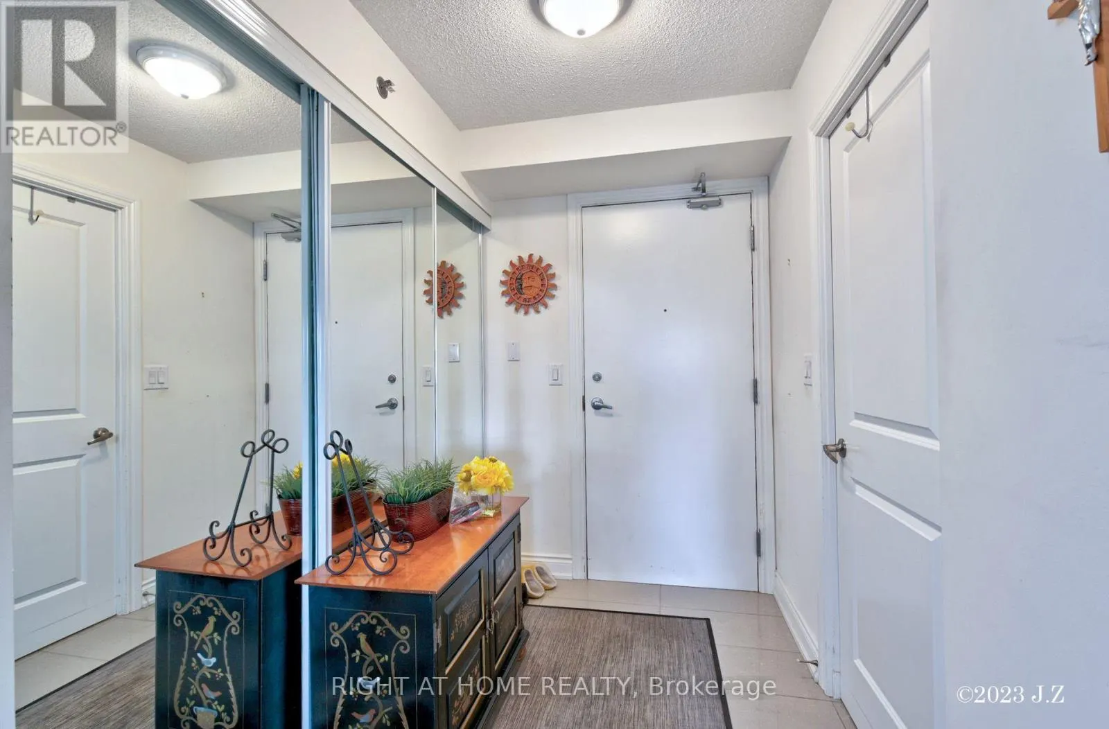 312 - 760 SHEPPARD AVENUE W