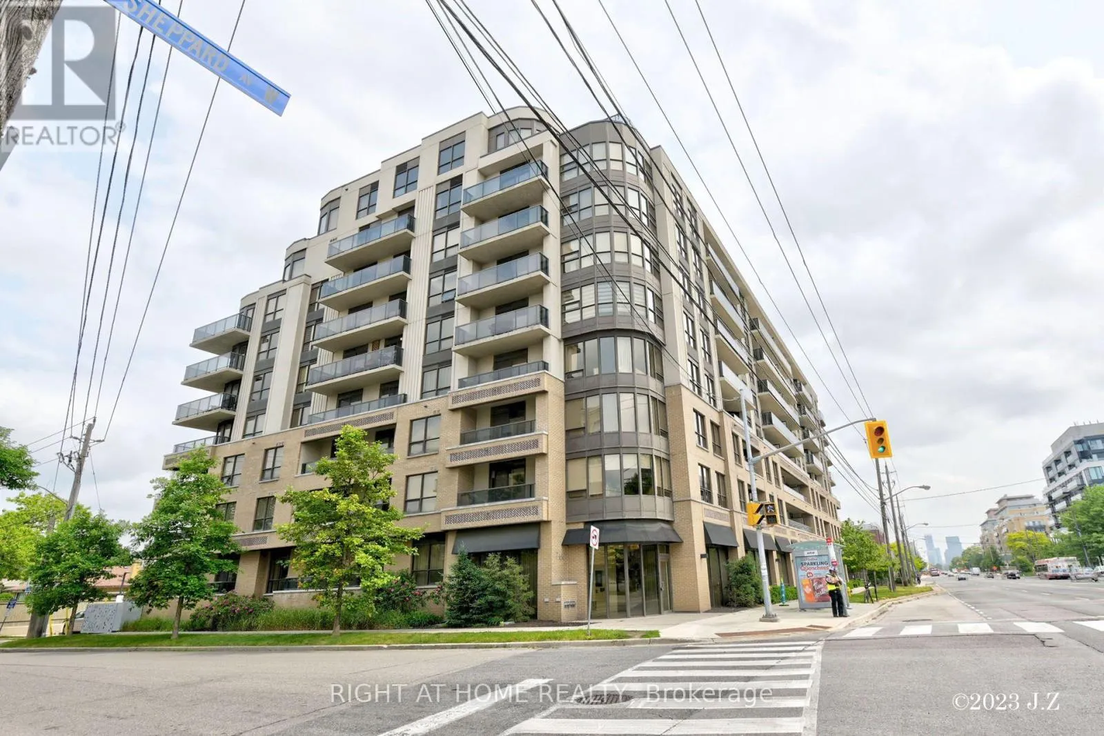 312 - 760 SHEPPARD AVENUE W
