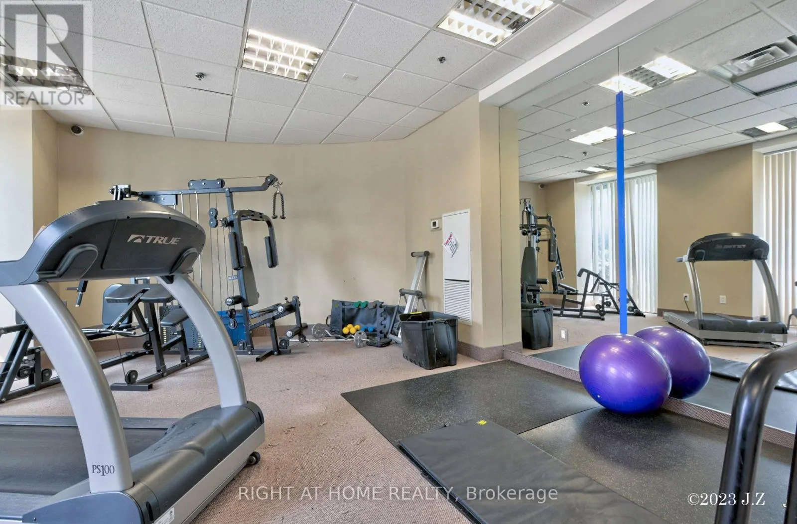 312 - 760 SHEPPARD AVENUE W