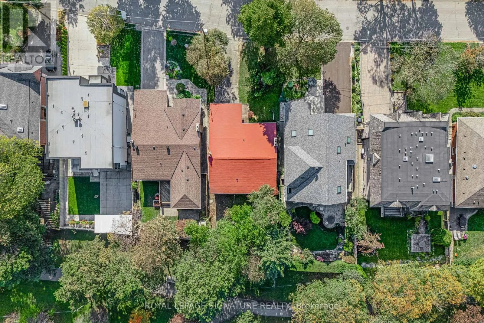 26 MILLGATE CRESCENT