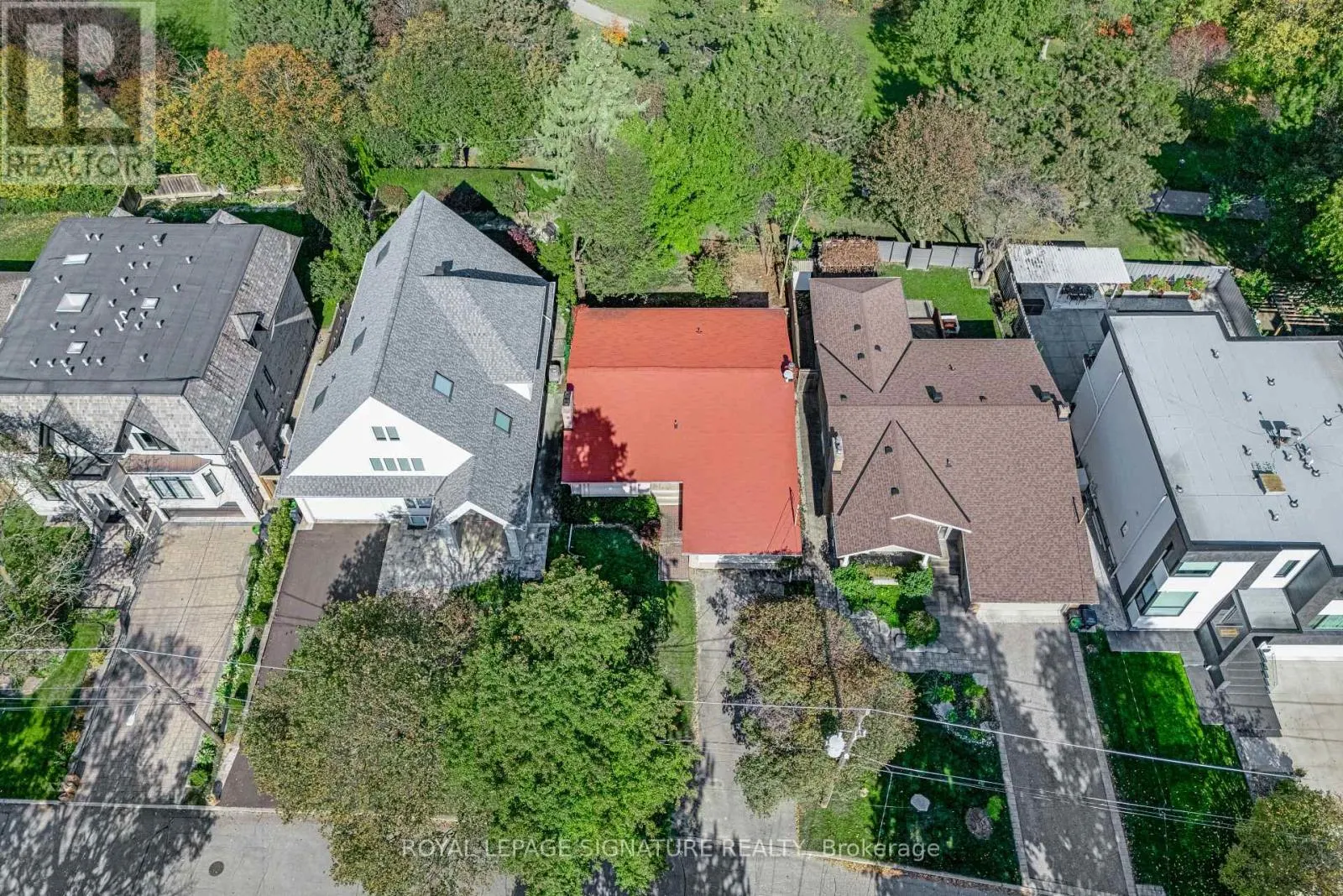 26 MILLGATE CRESCENT